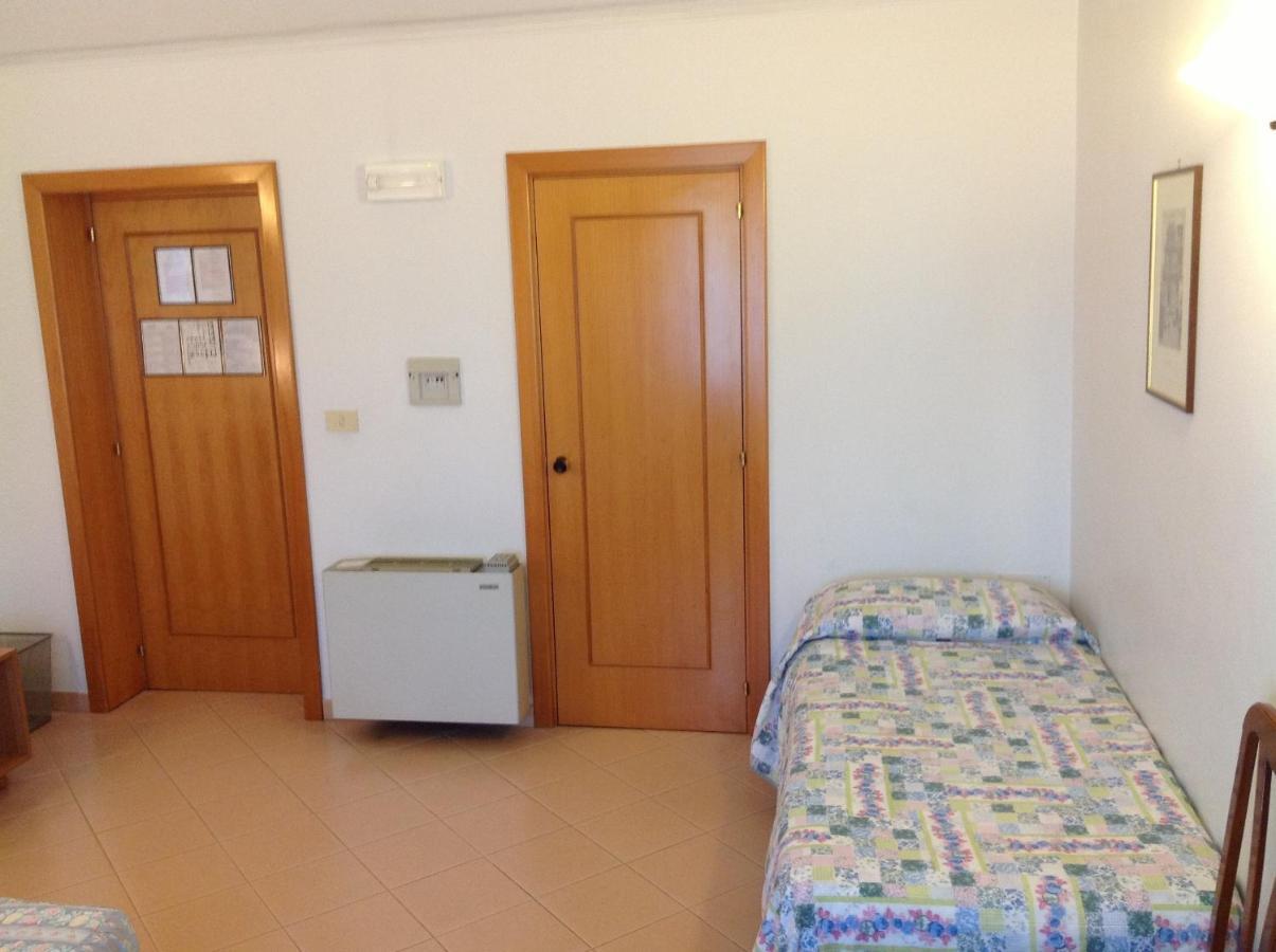 Hotel Castello Mesagne Habitación foto